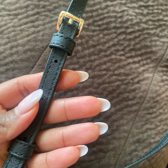 Michael Kors Outlet Small Smartphone Convertible Crossbody Bag - Picture 7 of 12